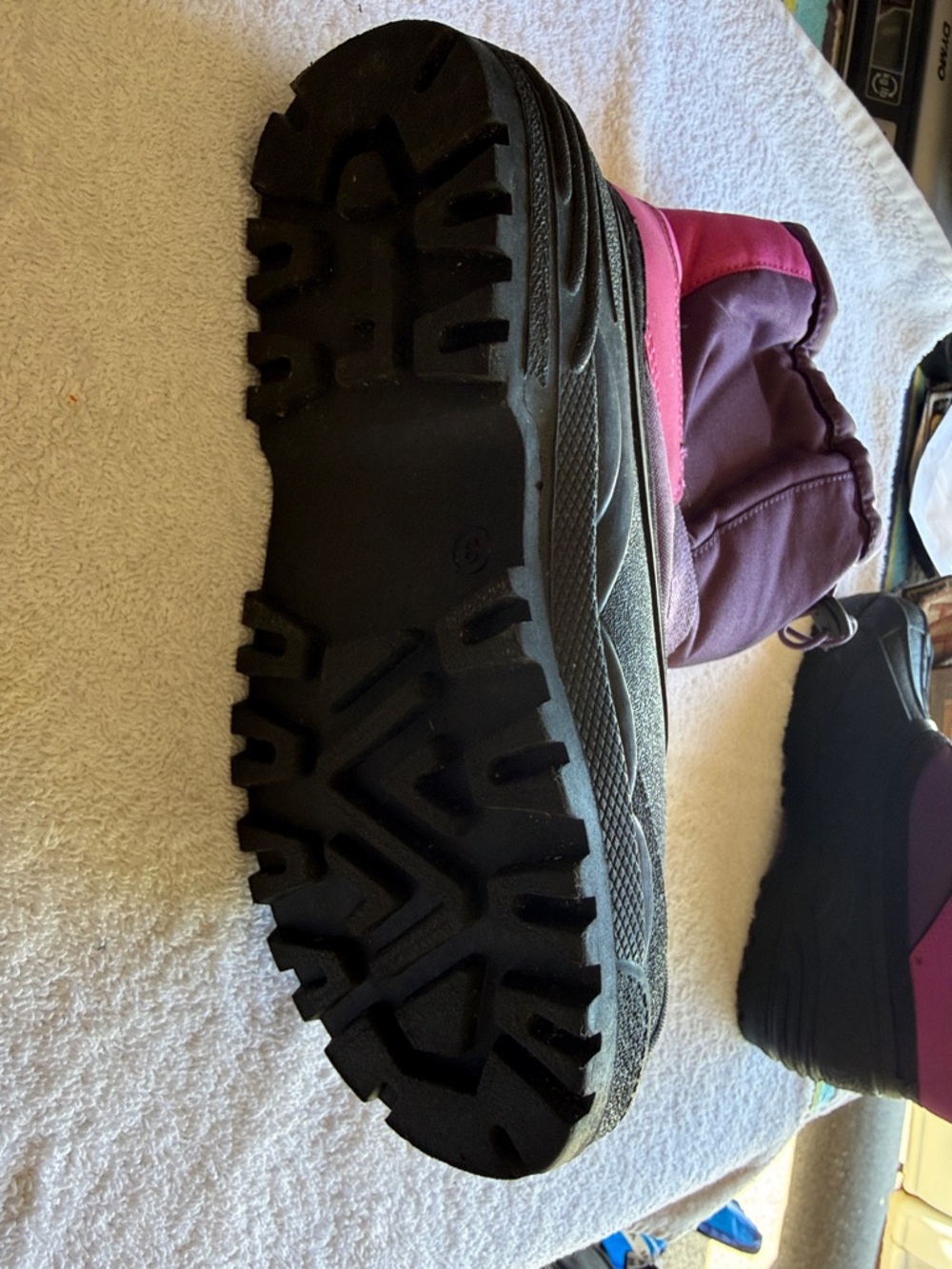 Ozark Trail Girls Purple and Pink Insulated Snow Boots - Picture 5 of 8